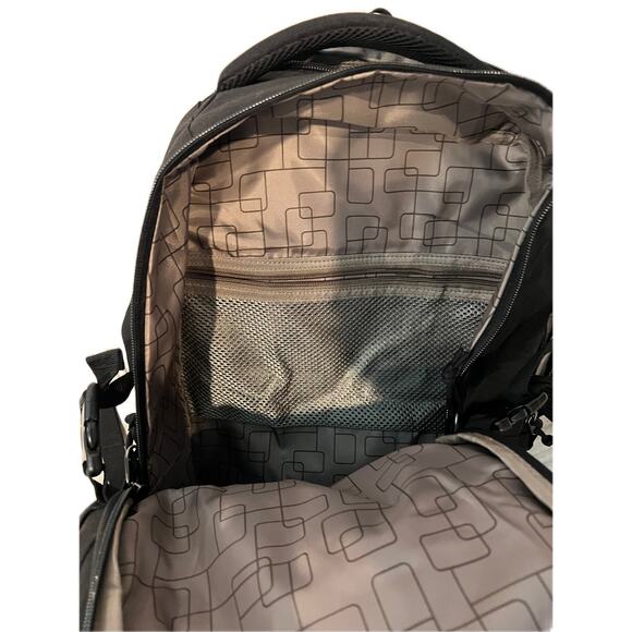 No Label 30L Computer/Tactical Backpack Black - Picture 4 of 5